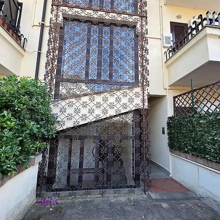 Casa Eleonora Apartment *